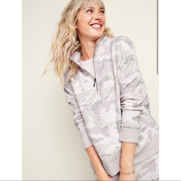 Old Navy Tops - Old Navy Mock-Neck 1/2-Zip Sweatshirt Pink Camo